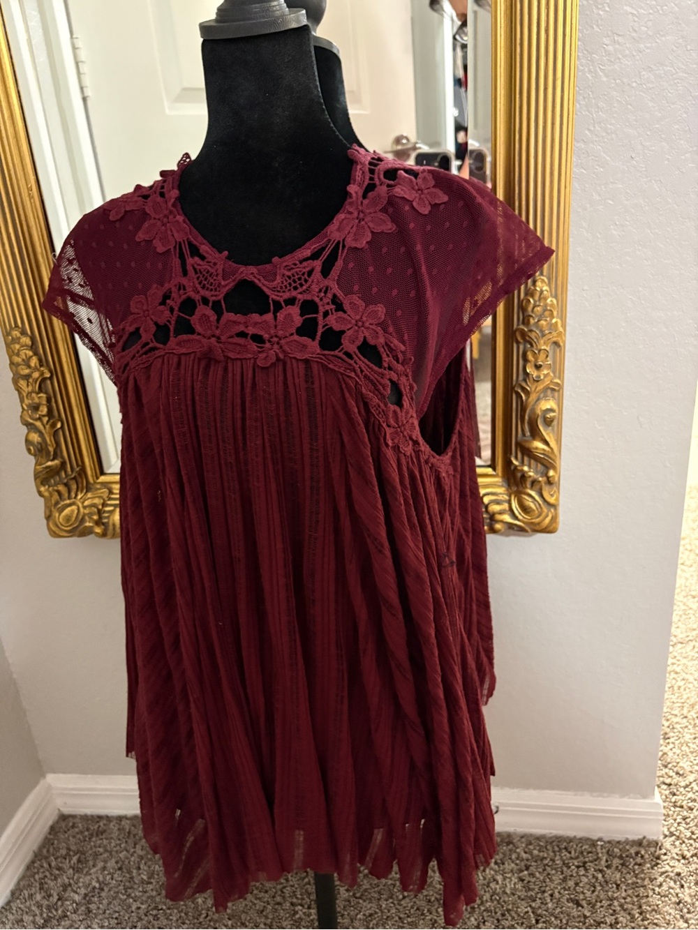 Free People Intimately free beautiful burgundy sheer neckline lace top medium